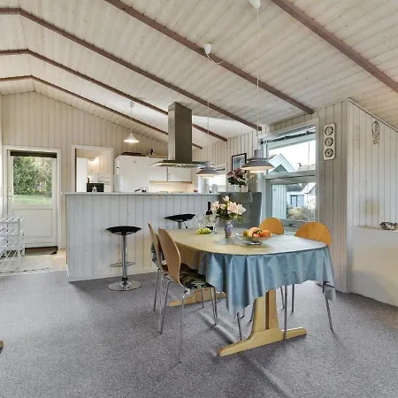 Holiday home Roel - 500m From The Sea In Funen By Interhome *