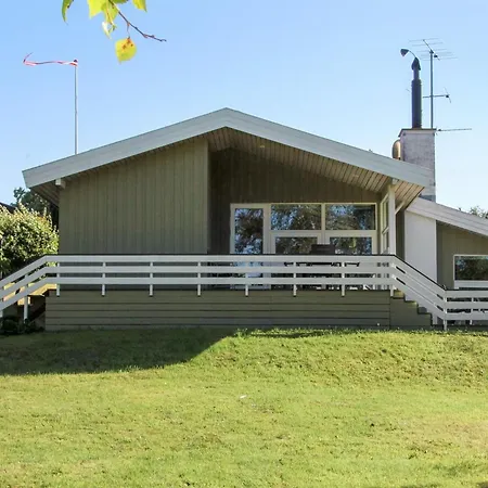 Roel - 500m From The Sea By Interhome *